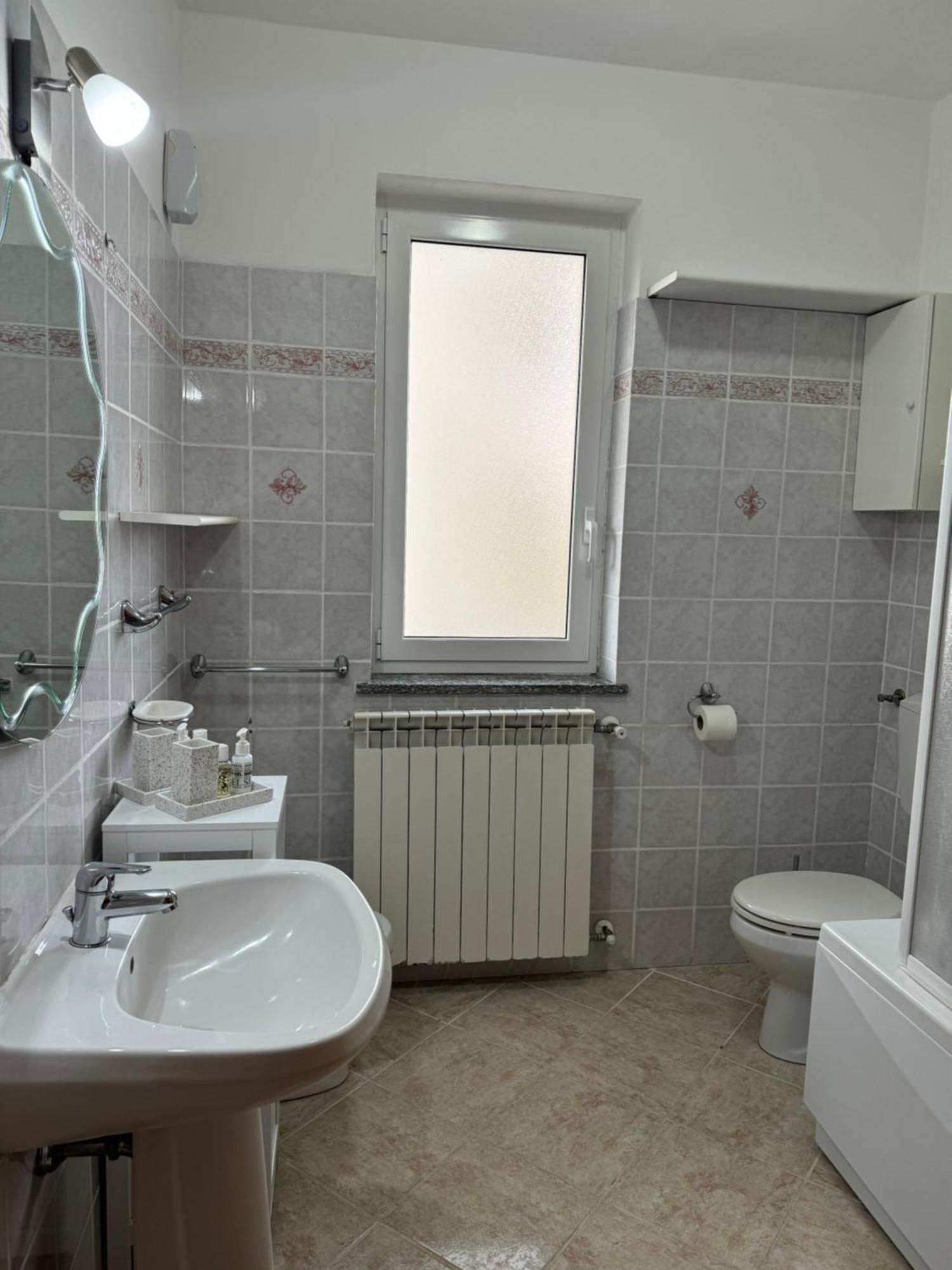 Serravalle Shop&Stay Serravalle Scrivia Exterior foto